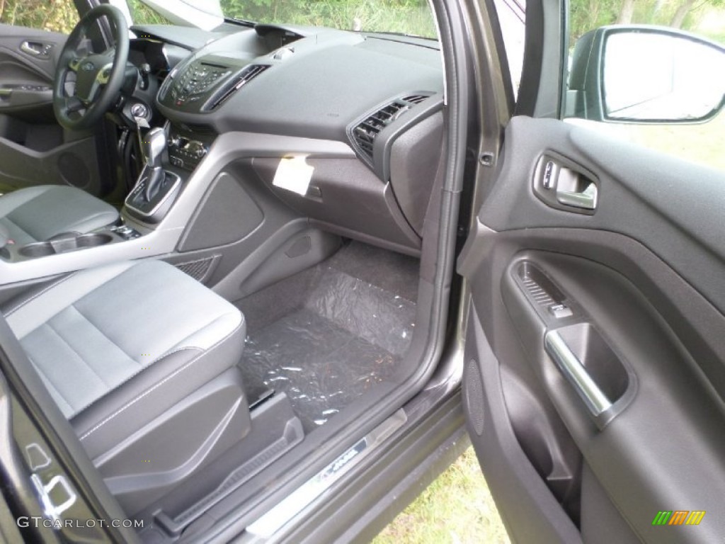 2015 C-Max Hybrid SE - Magnetic Metallic / Charcoal Black photo #18