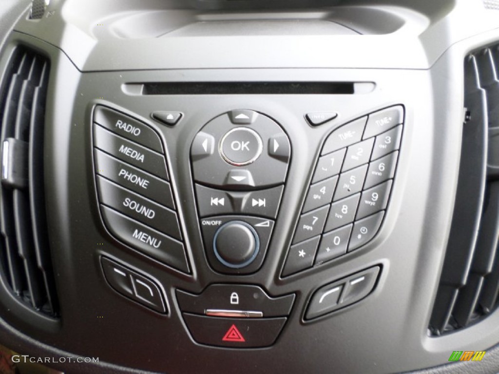 2015 Ford C-Max Hybrid SE Controls Photo #107355394