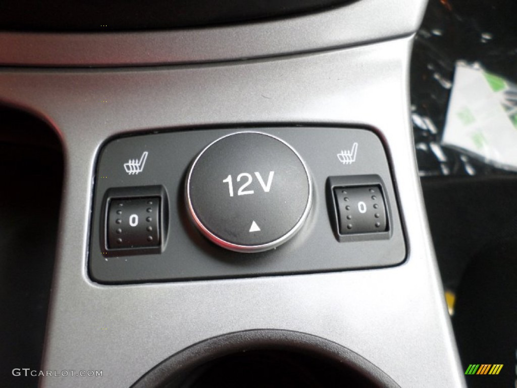 2015 Ford C-Max Hybrid SE Controls Photo #107355466