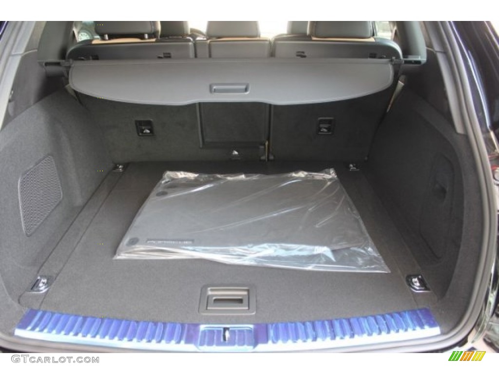 2016 Porsche Cayenne Diesel Trunk Photo #107358697