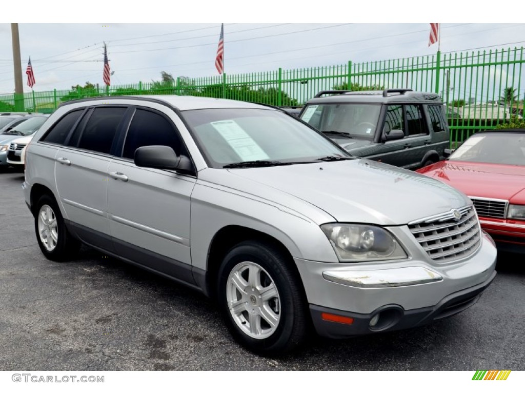 2006 Pacifica Touring - Bright Silver Metallic / Light Taupe/Dark Slate Gray photo #4