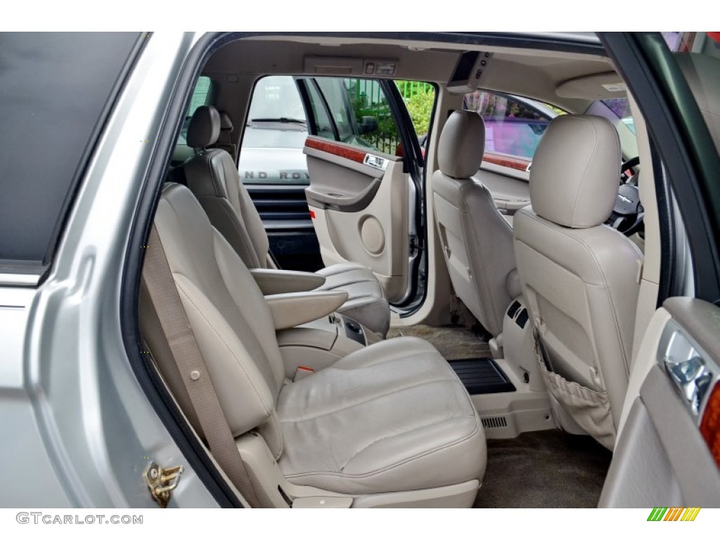2006 Pacifica Touring - Bright Silver Metallic / Light Taupe/Dark Slate Gray photo #21