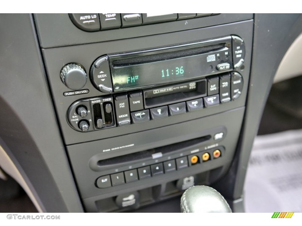 2006 Pacifica Touring - Bright Silver Metallic / Light Taupe/Dark Slate Gray photo #30