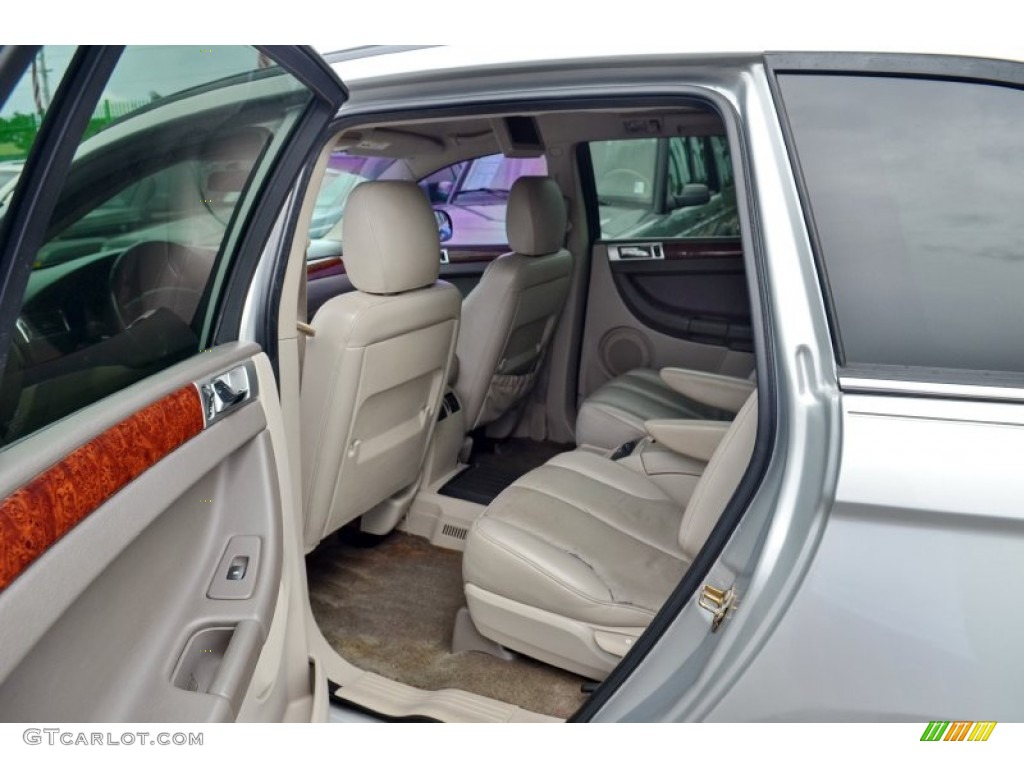 2006 Pacifica Touring - Bright Silver Metallic / Light Taupe/Dark Slate Gray photo #38