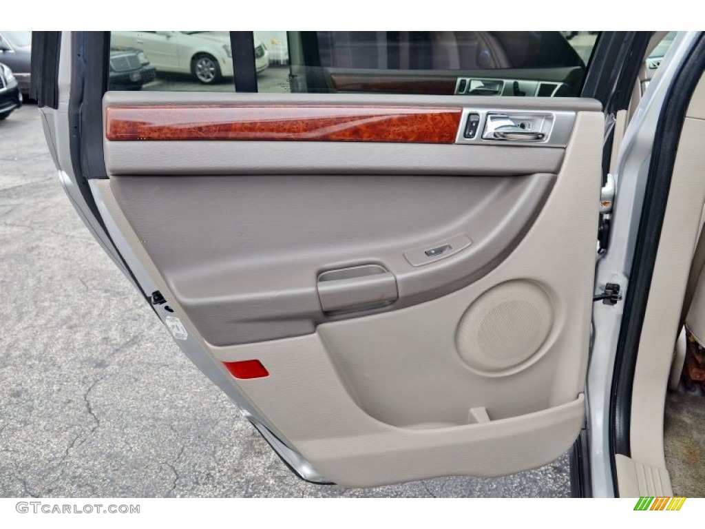 2006 Pacifica Touring - Bright Silver Metallic / Light Taupe/Dark Slate Gray photo #44
