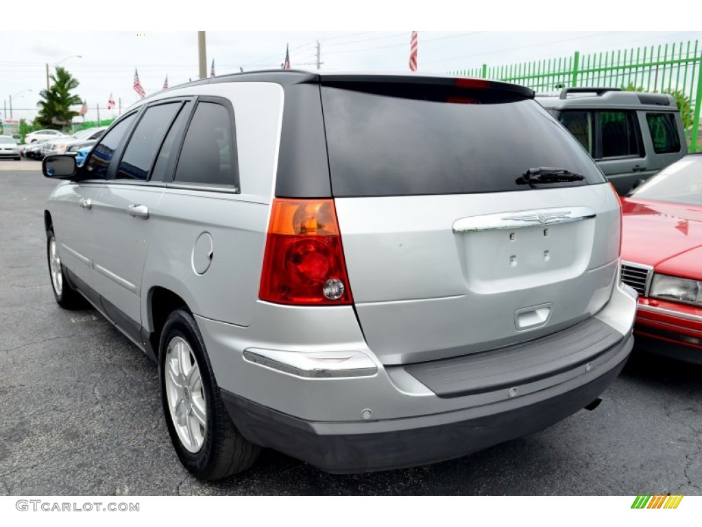 2006 Pacifica Touring - Bright Silver Metallic / Light Taupe/Dark Slate Gray photo #45