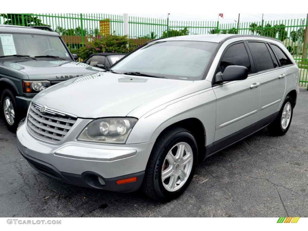 2006 Pacifica Touring - Bright Silver Metallic / Light Taupe/Dark Slate Gray photo #50