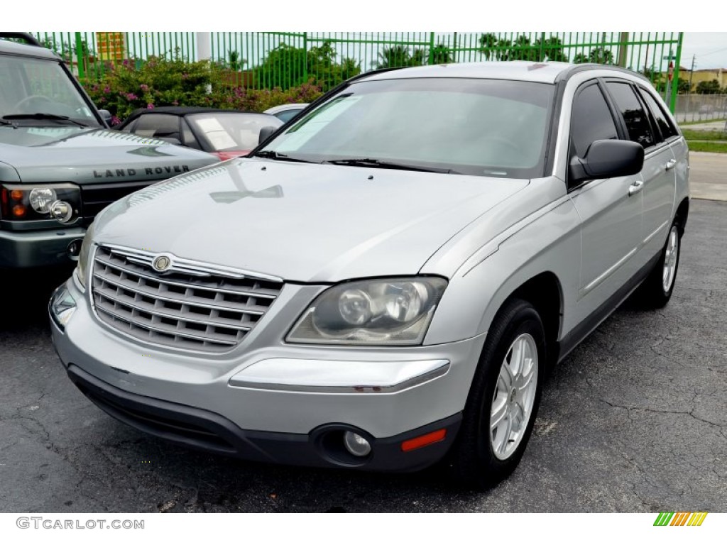 2006 Pacifica Touring - Bright Silver Metallic / Light Taupe/Dark Slate Gray photo #51