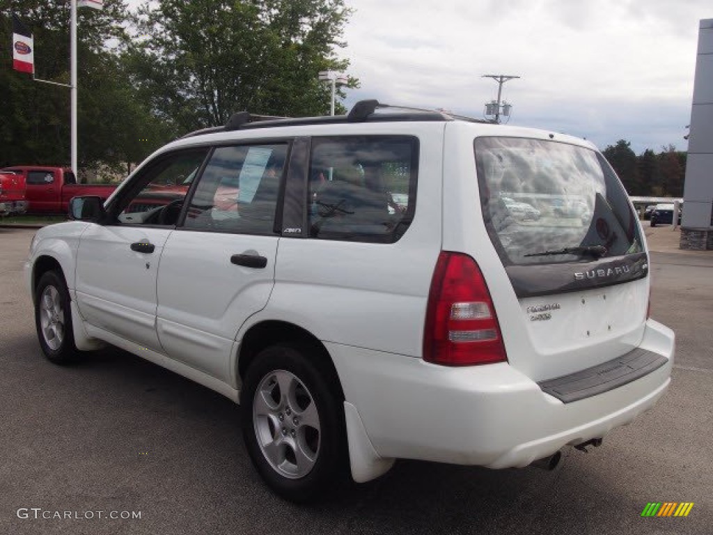 2003 Forester 2.5 XS - Aspen White / Gray photo #3