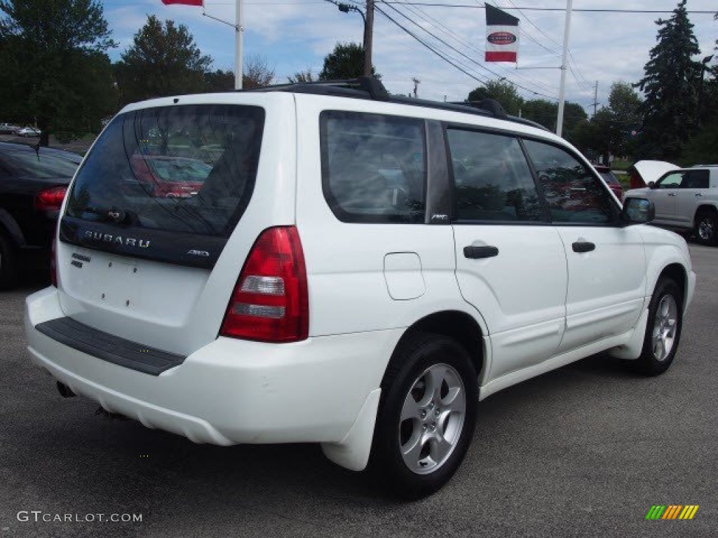 2003 Forester 2.5 XS - Aspen White / Gray photo #4