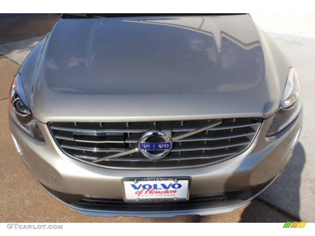 2016 XC60 T5 Drive-E - Seashell Metallic / Beige photo #2