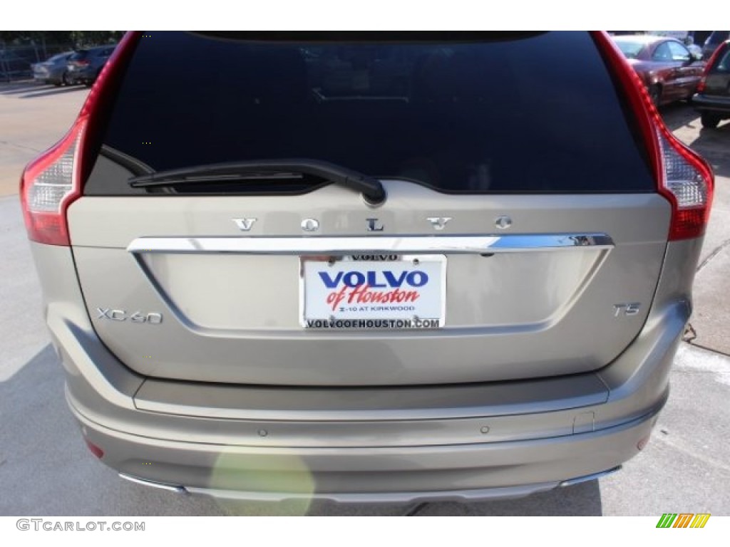 2016 XC60 T5 Drive-E - Seashell Metallic / Beige photo #7