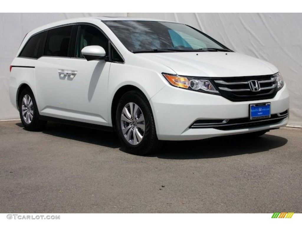 White Diamond Pearl Honda Odyssey