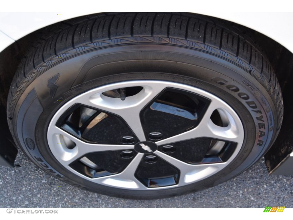 2015 Chevrolet Volt Standard Volt Model Wheel Photos