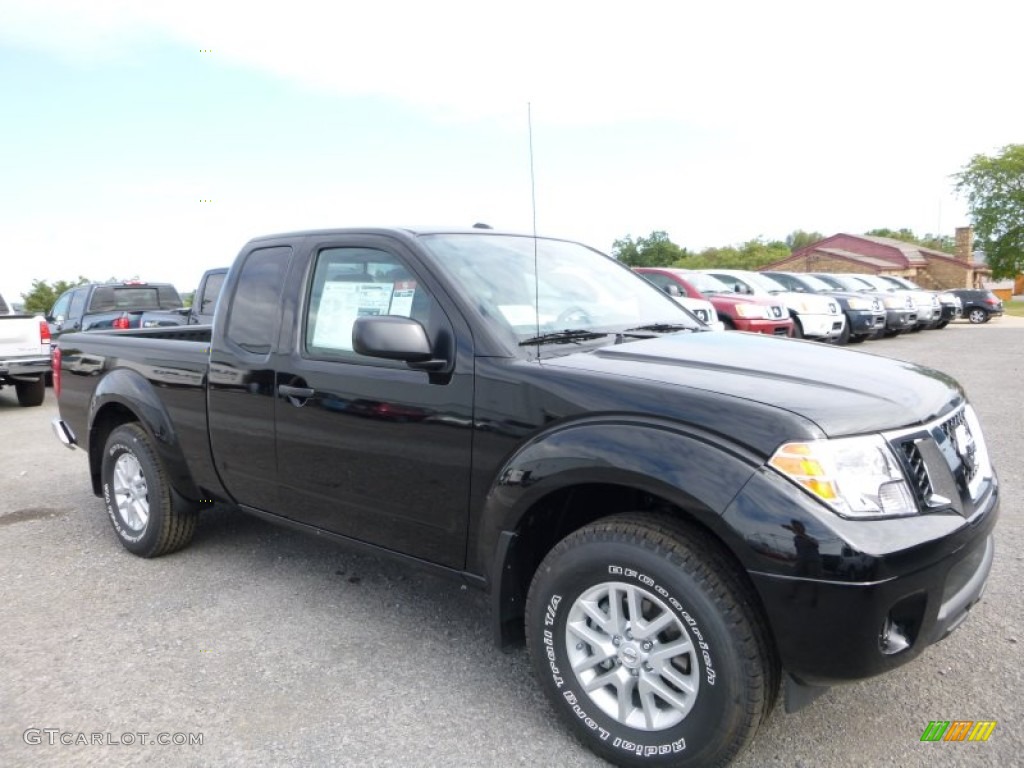 2015 Frontier SV King Cab 4x4 - Super Black / Graphite photo #1