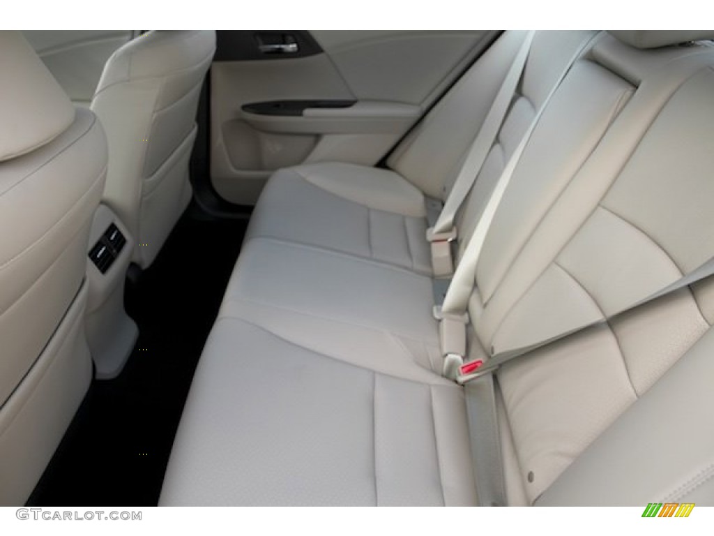 2016 Honda Accord EX-L V6 Sedan Rear Seat Photo #107369893