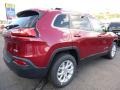 Deep Cherry Red Crystal Pearl - Cherokee Latitude 4x4 Photo No. 5