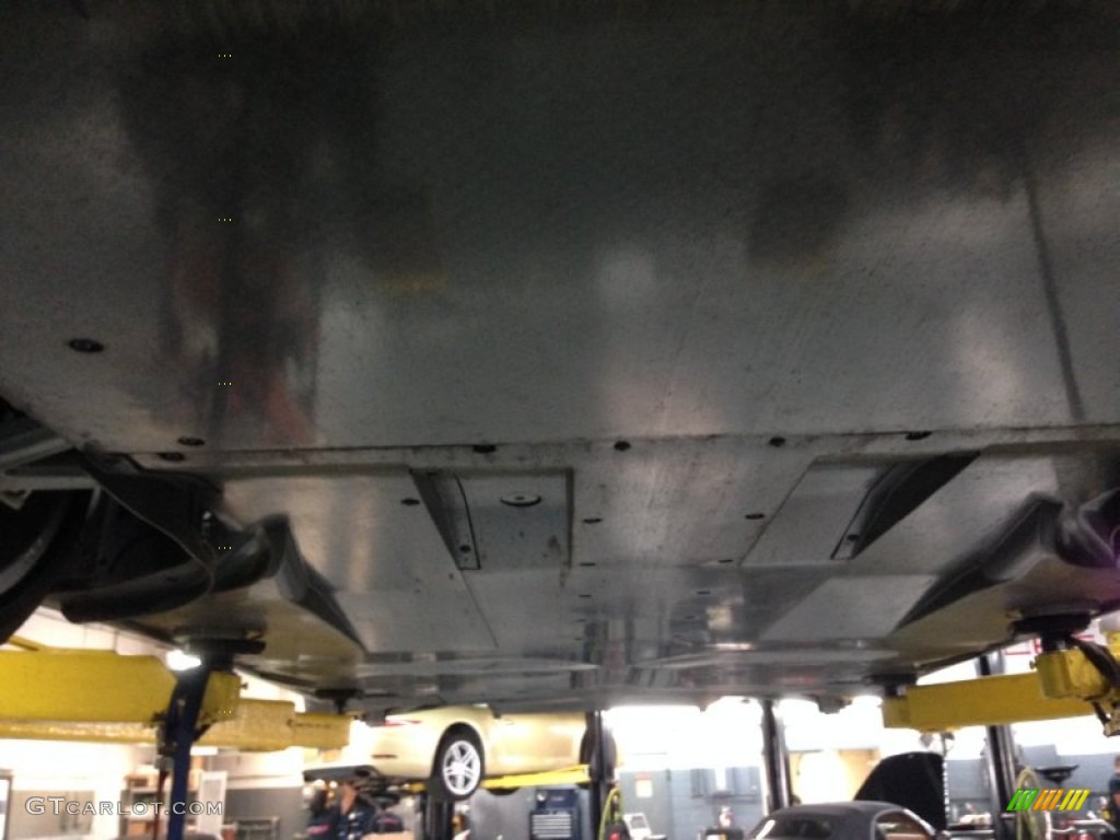 2005 Porsche Carrera GT Standard Carrera GT Model Undercarriage Photo #107384936