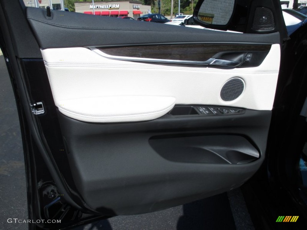 2016 BMW X6 xDrive35i Door Panel Photos