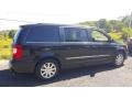 2015 Brilliant Black Crystal Pearl Chrysler Town & Country Touring  photo #3
