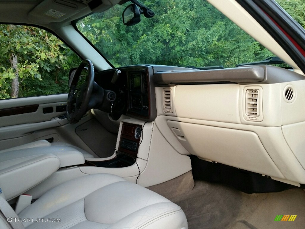 2005 Escalade EXT AWD - Red E / Shale photo #9