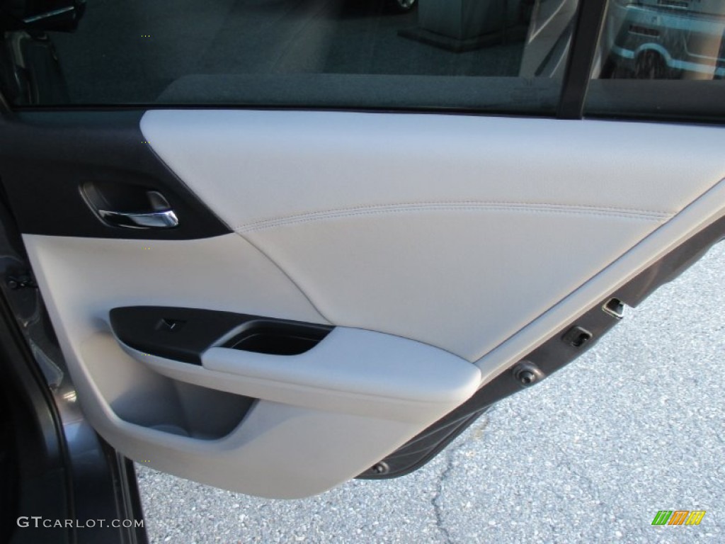 2013 Accord Touring Sedan - Modern Steel Metallic / Gray photo #25