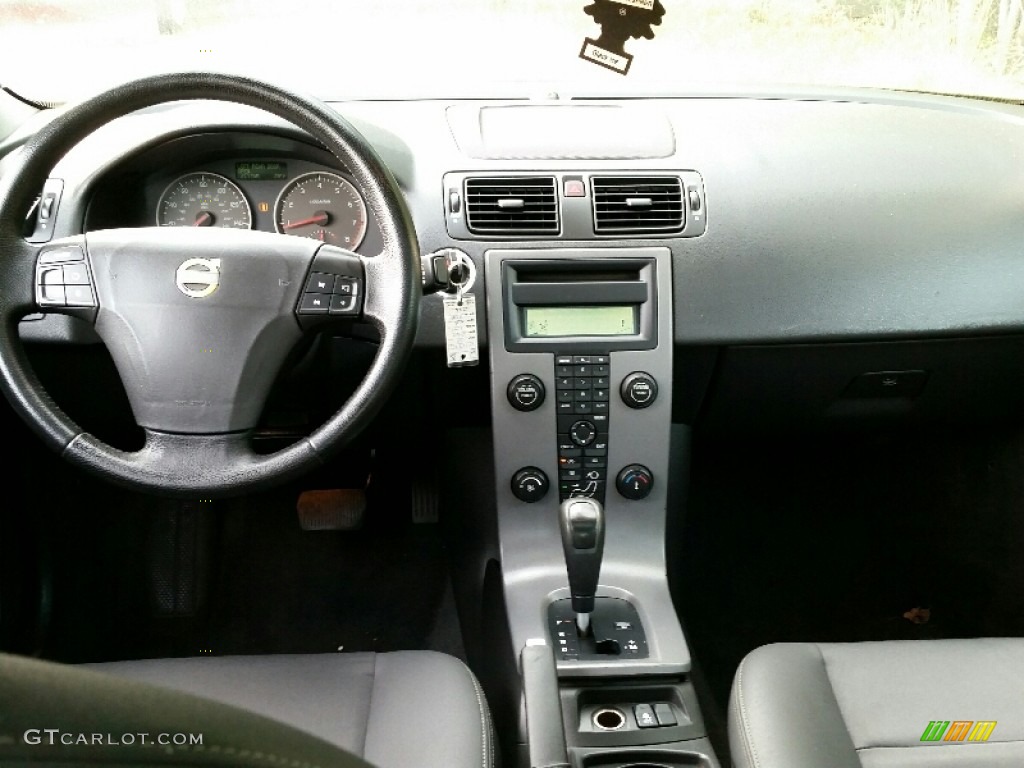 2005 S40 2.4i - Barents Blue Metallic / Dark Beige/Quartz Leather photo #20