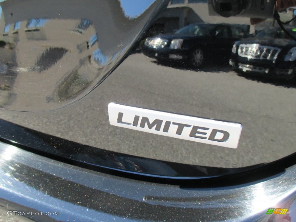 2012 Elantra Limited - Midnight Black / Gray photo #29