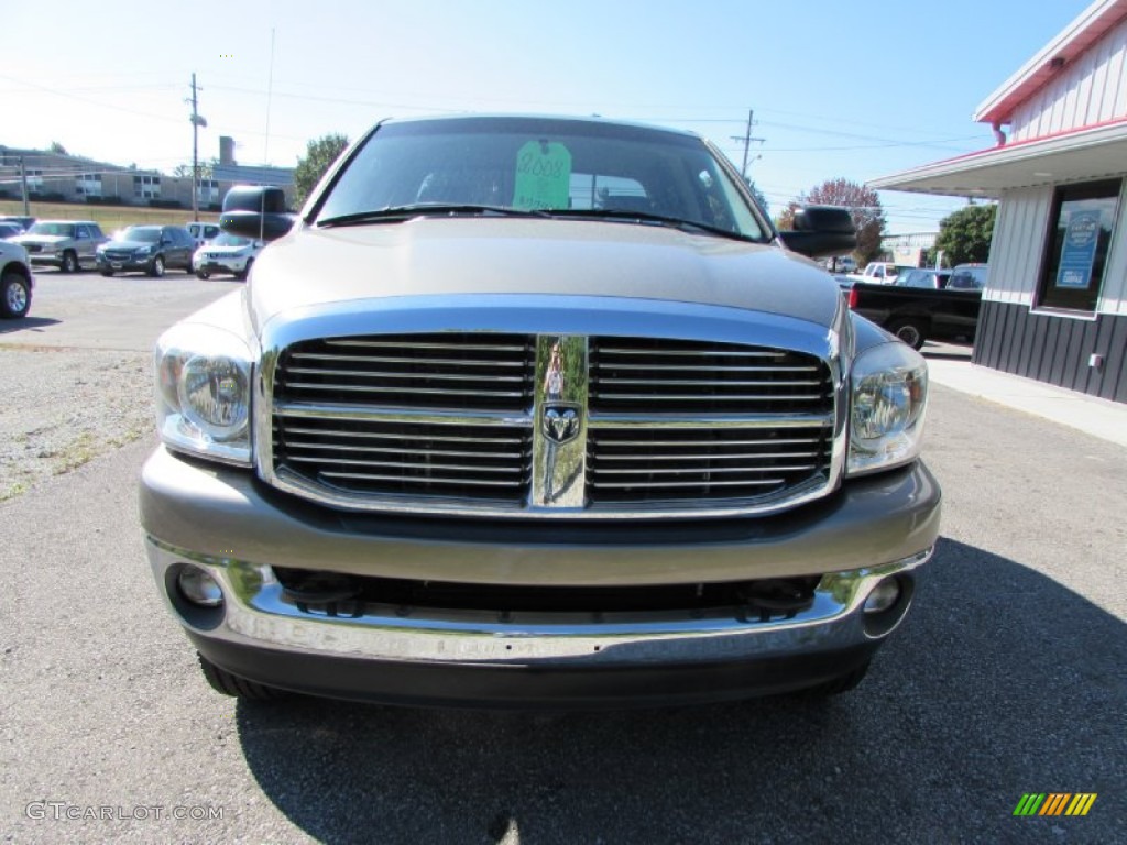 2008 Ram 2500 SLT Quad Cab 4x4 - Light Khaki Metallic / Khaki photo #3