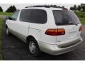 1999 Super White Toyota Sienna XLE  photo #7