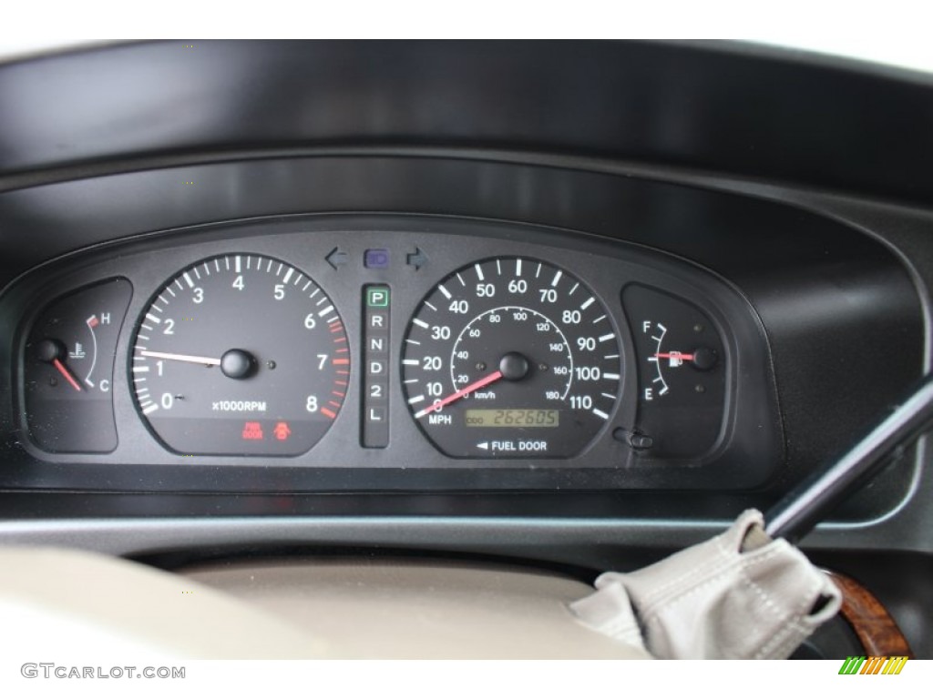 1999 Toyota Sienna XLE Gauges Photos