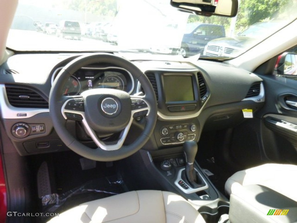 2016 Jeep Cherokee Limited 4x4 Dashboard Photos