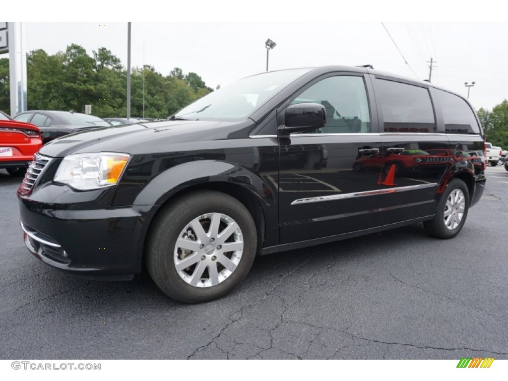 Brilliant Black Crystal Pearl 2014 Chrysler Town & Country Touring Exterior Photo #107417508