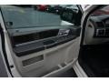 Stone White - Grand Caravan SXT Photo No. 11