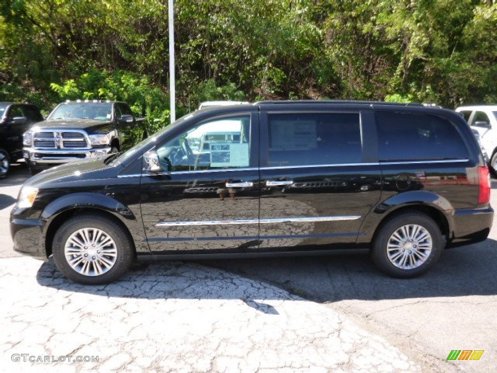 2016 Town & Country Touring-L - Brilliant Black Crystal Pearl / Black/Light Graystone photo #2