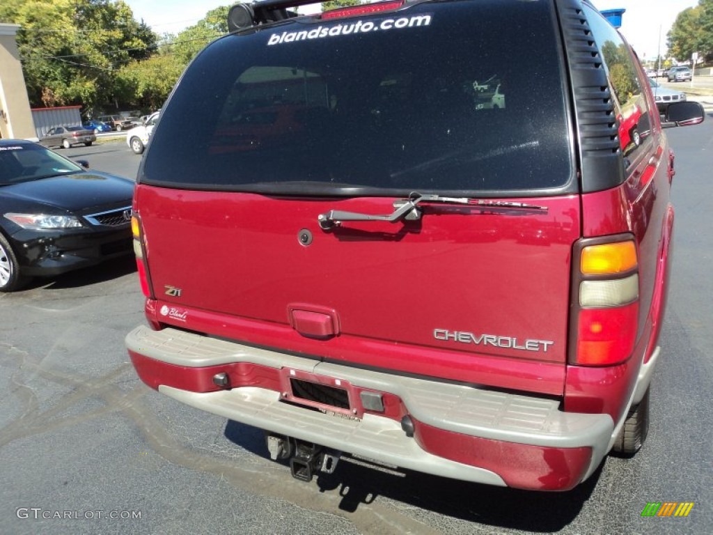 2004 Suburban 1500 Z71 4x4 - Sport Red Metallic / Gray/Dark Charcoal photo #36