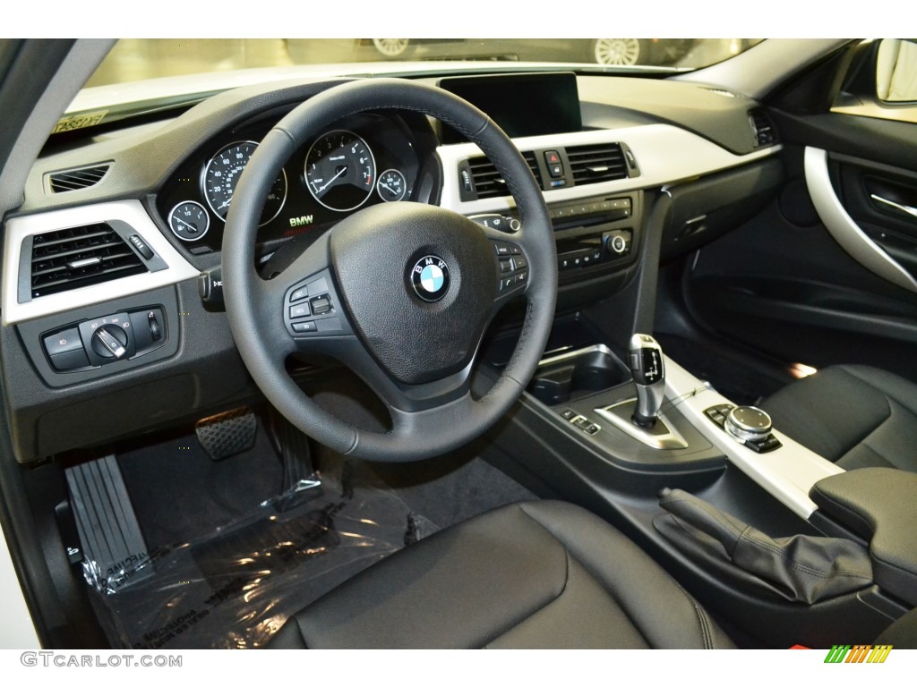 2016 3 Series 320i Sedan - Alpine White / Black photo #4