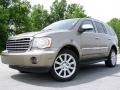 2007 Light Khaki Beige Metallic Chrysler Aspen Limited HEMI 4WD  photo #4