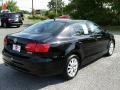 Black - Jetta SE Sedan Photo No. 7