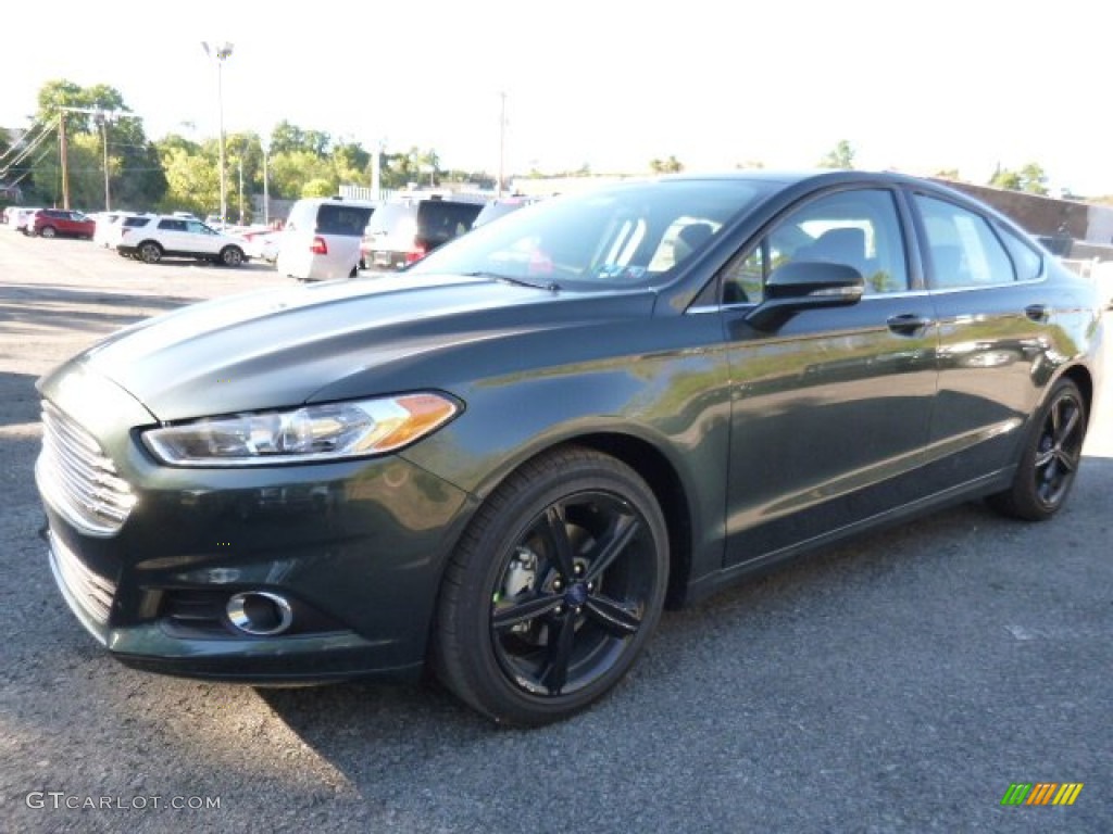 2016 Fusion SE - Guard Metallic / Charcoal Black photo #5