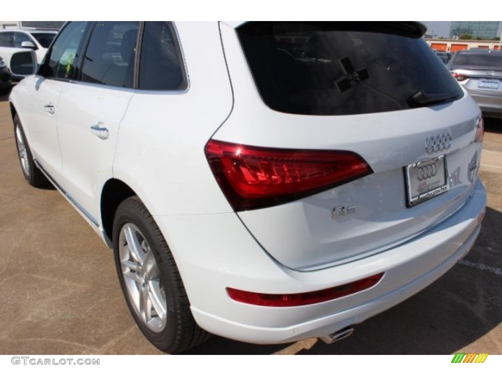 2016 Q5 2.0 TFSI Premium Plus quattro - Glacier White Metallic / Pistachio Beige photo #6