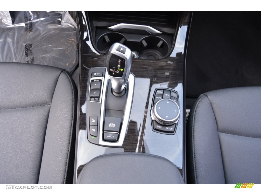 2015 X3 xDrive28i - Alpine White / Black photo #17