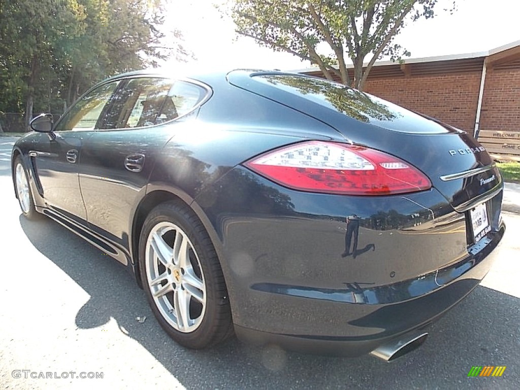 2013 Panamera 4 - Yachting Blue Metallic / Luxor Beige photo #3