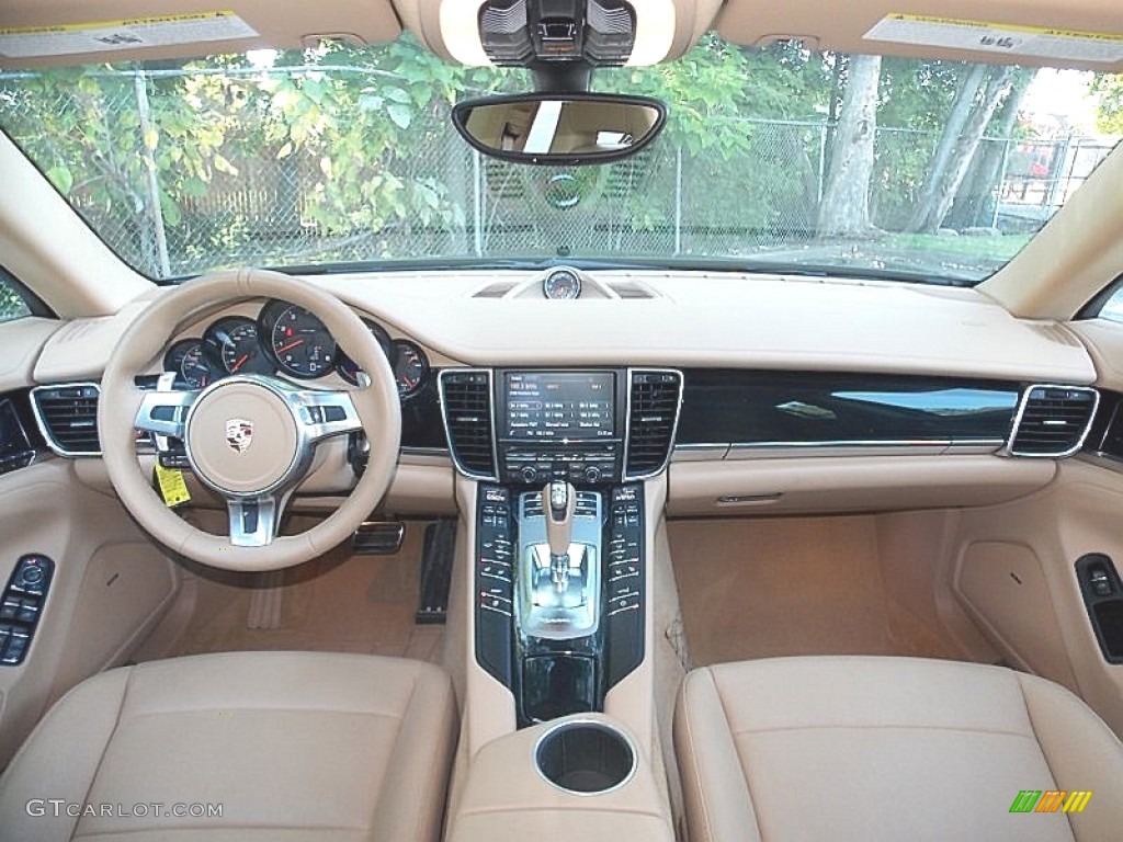 2013 Panamera 4 - Yachting Blue Metallic / Luxor Beige photo #13
