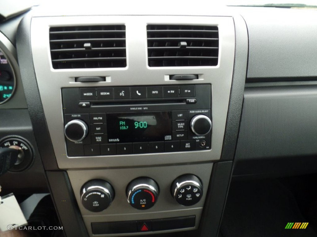 2010 Avenger SXT - Silver Steel Metallic / Dark Slate Gray photo #23