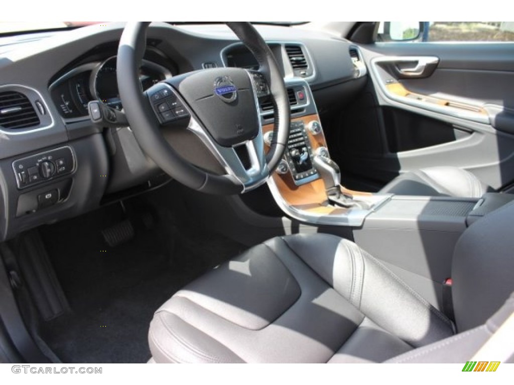 Off-Black Interior 2016 Volvo S60 T5 Inscription Photo #107448778