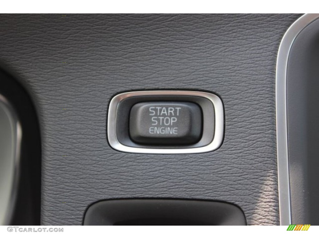 2016 Volvo S60 T5 Inscription Controls Photo #107448889