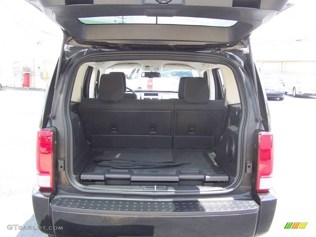 2007 Nitro SLT - Black / Dark Slate Gray photo #9