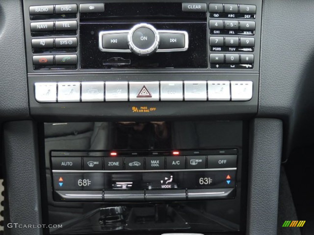 2014 Mercedes-Benz E 63 AMG Controls Photo #107454313