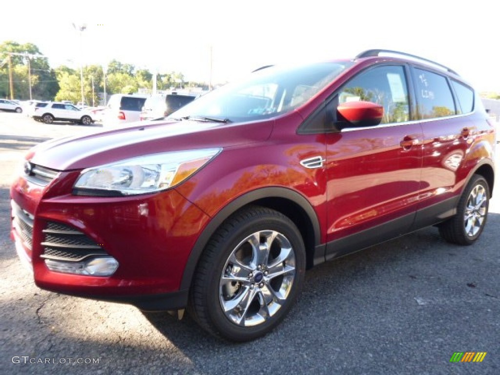 2016 Escape SE 4WD - Ruby Red Metallic / Charcoal Black photo #5